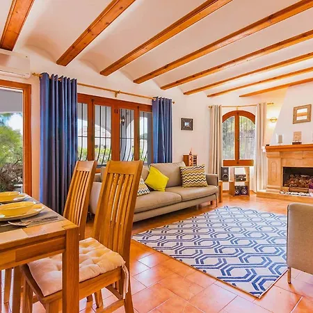 Charming- 2-bed Moreno In Costa Nova Villa